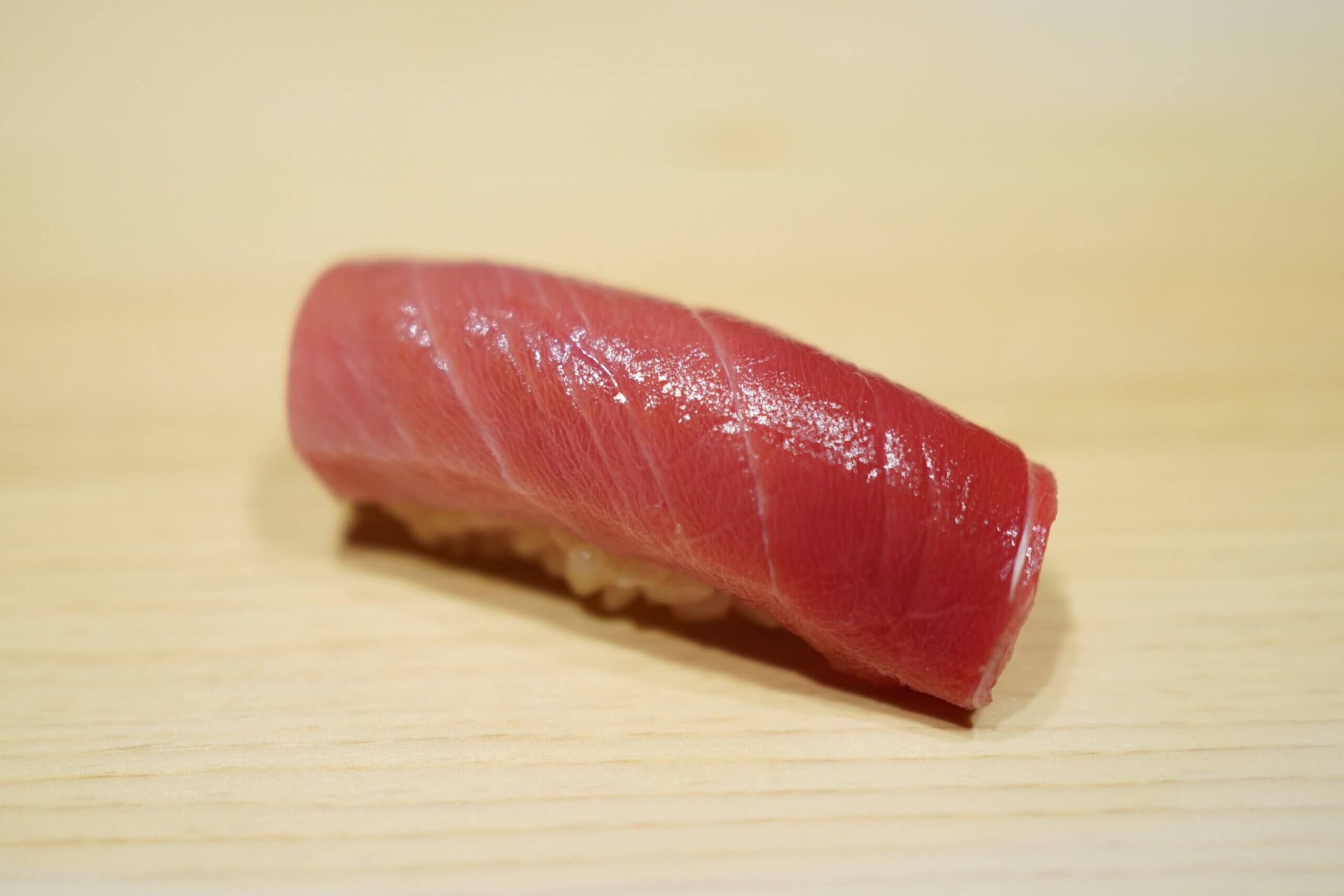 鮨ぶんぺいの鮪の握り